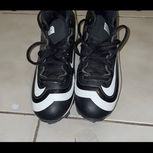 Huarache cleats worn once great condition
